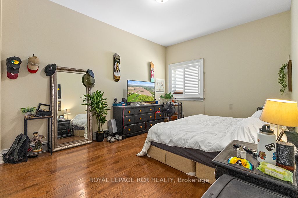 5680 Wellington Road 23