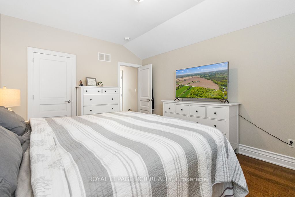 5680 Wellington Road 23