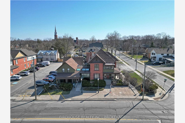 72 Lindsay St S, Kawartha Lakes