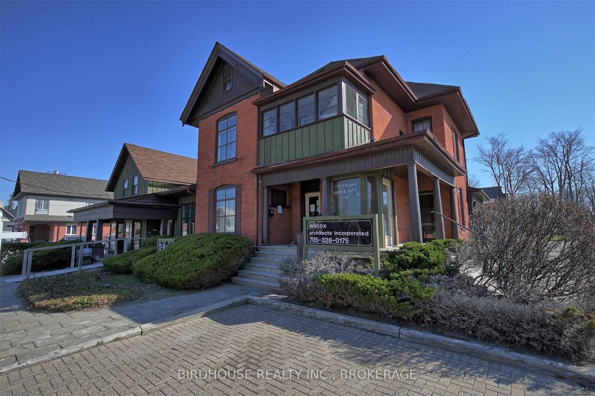 72 Lindsay St S