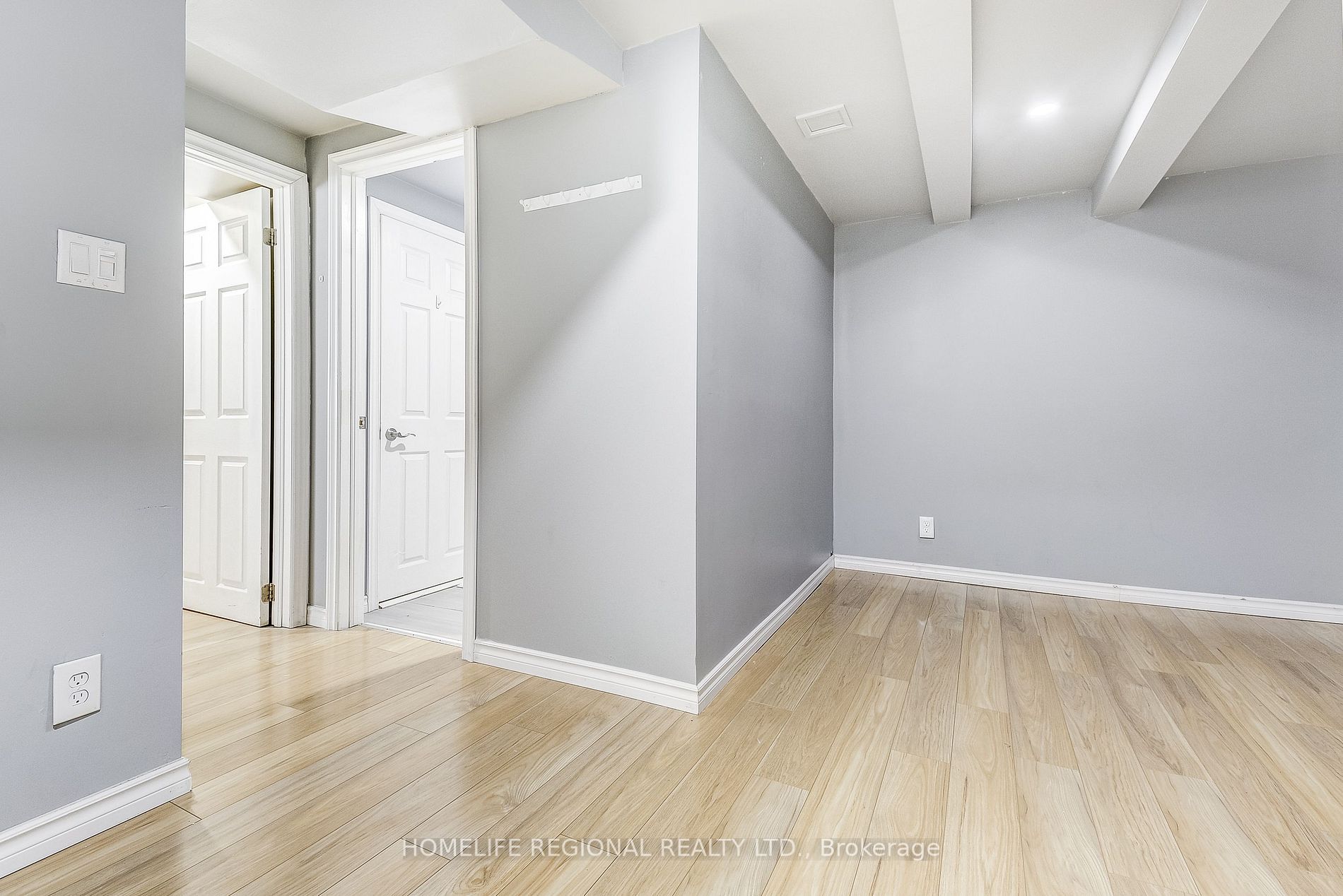 Listing X6036540 - Large Photo # 35