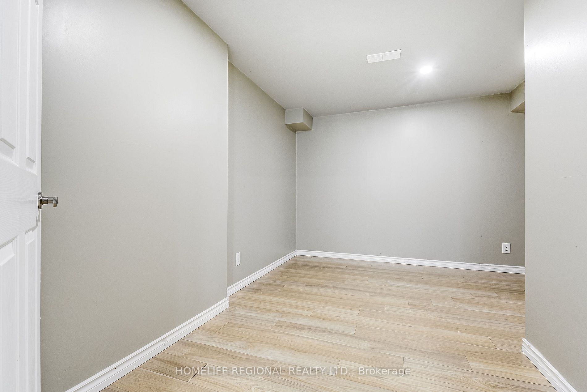 Listing X6036540 - Large Photo # 33