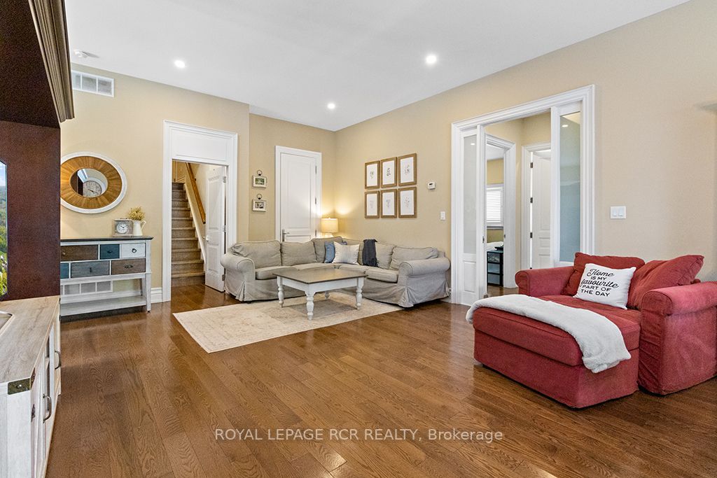 5680 Wellington Road 23