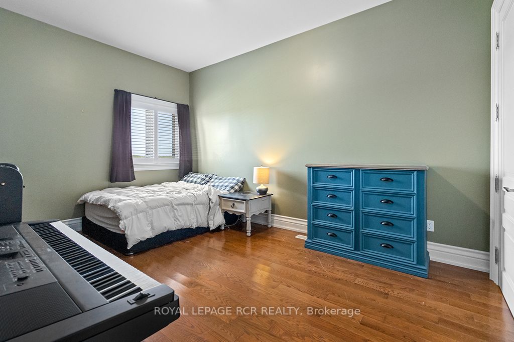 5680 Wellington Road 23