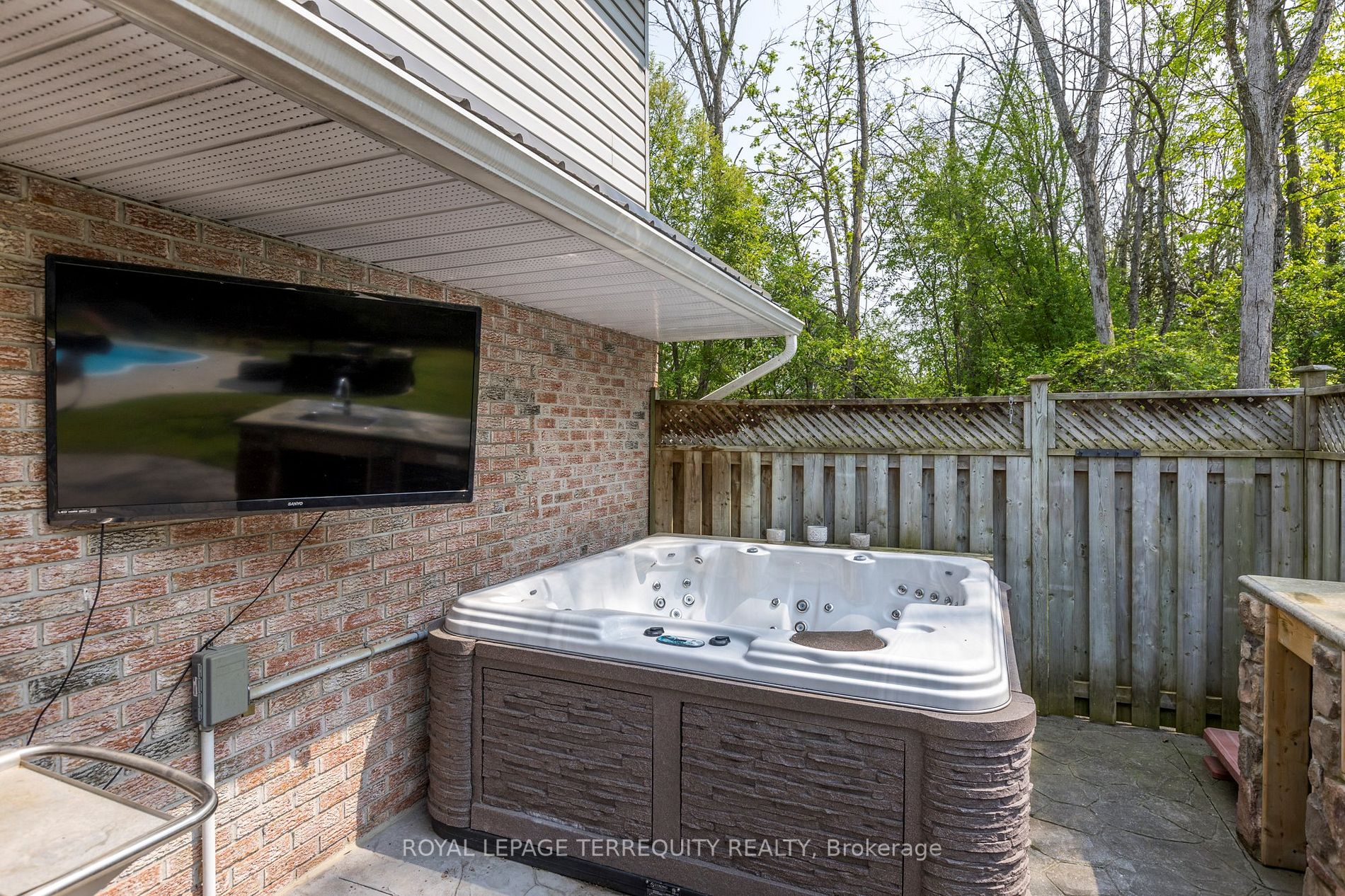 Listing X6036812 - Large Photo # 31