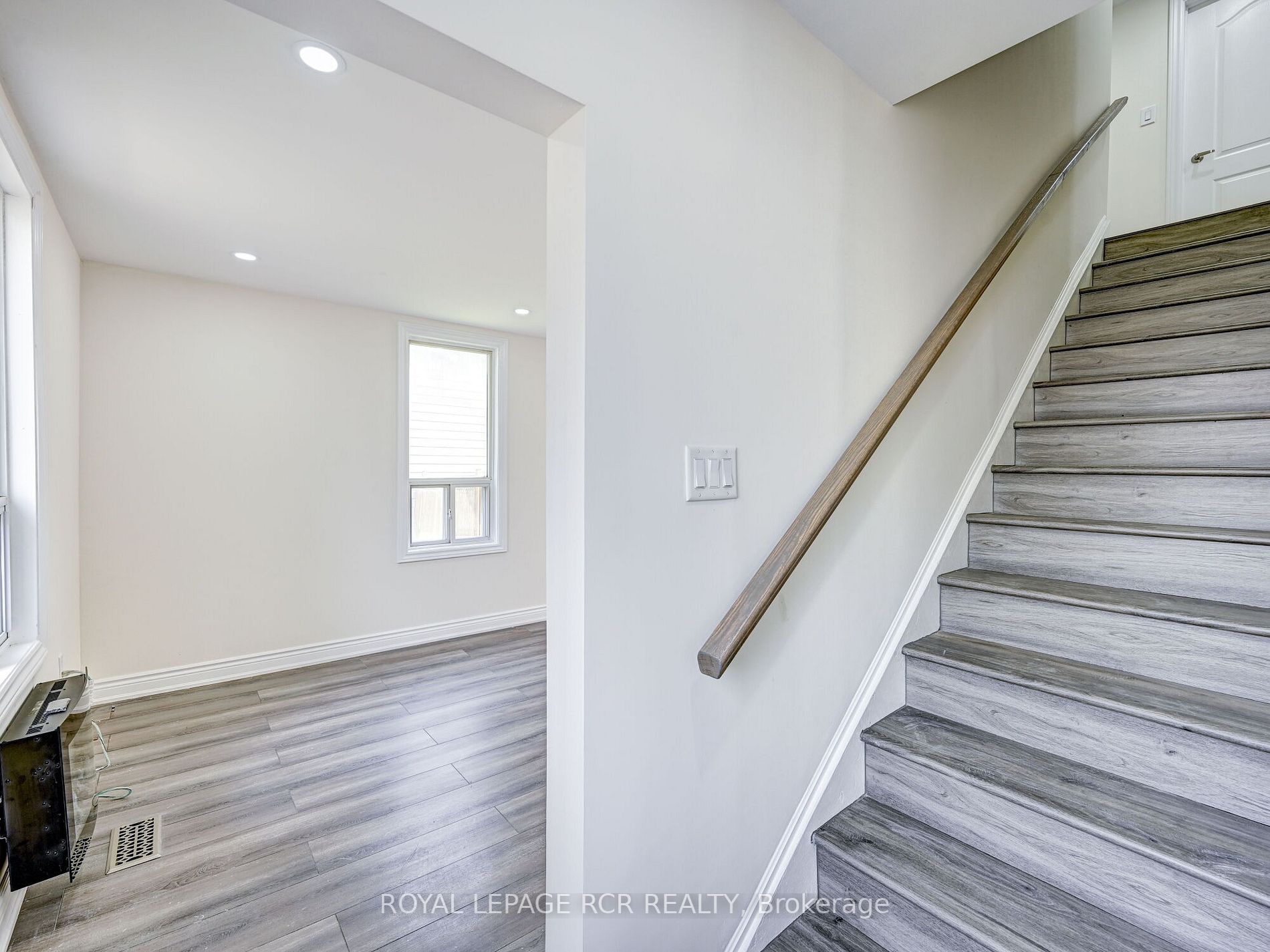 Listing X6036984 - Large Photo # 24
