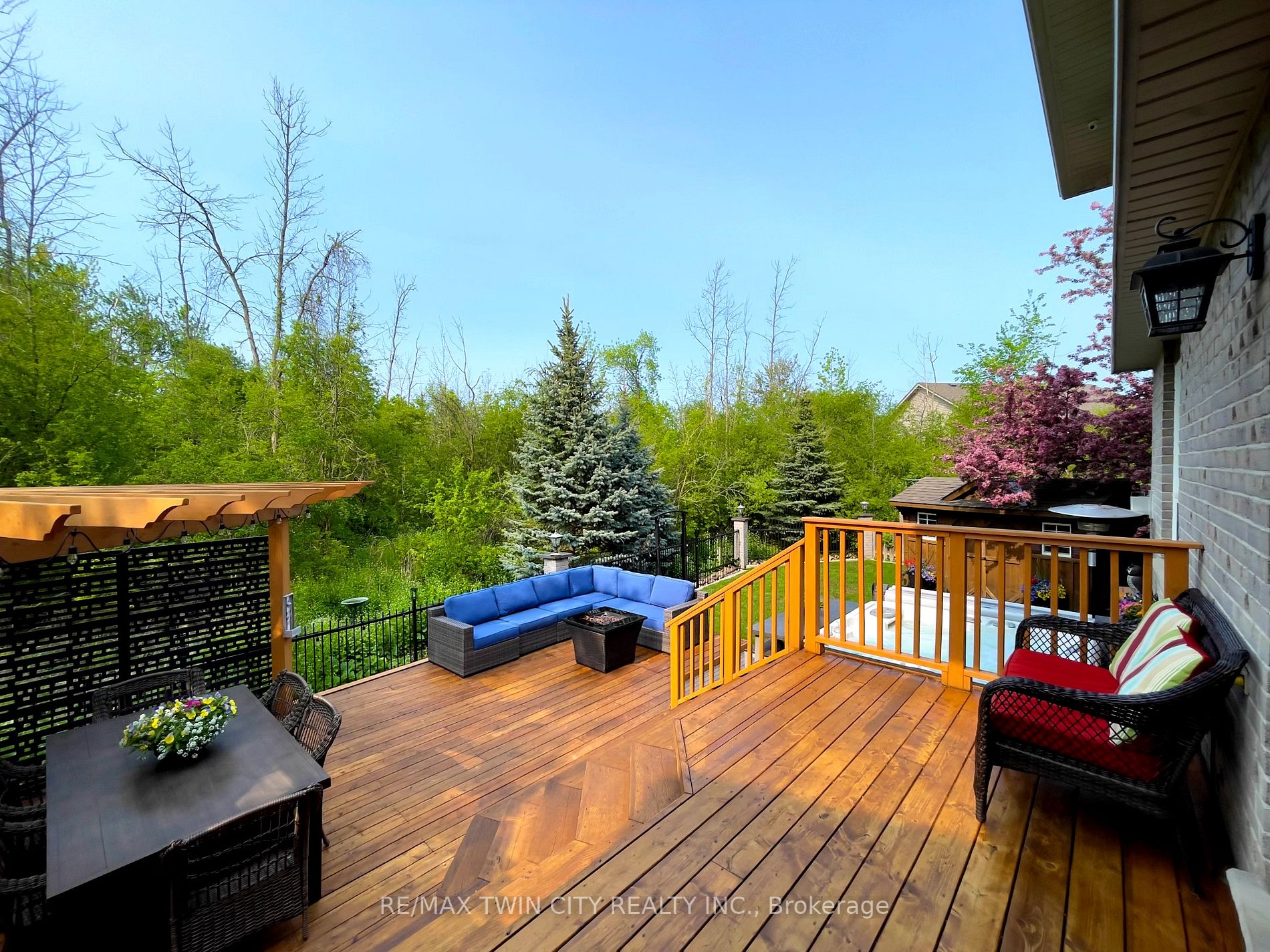 Listing X6036992 - Large Photo # 1