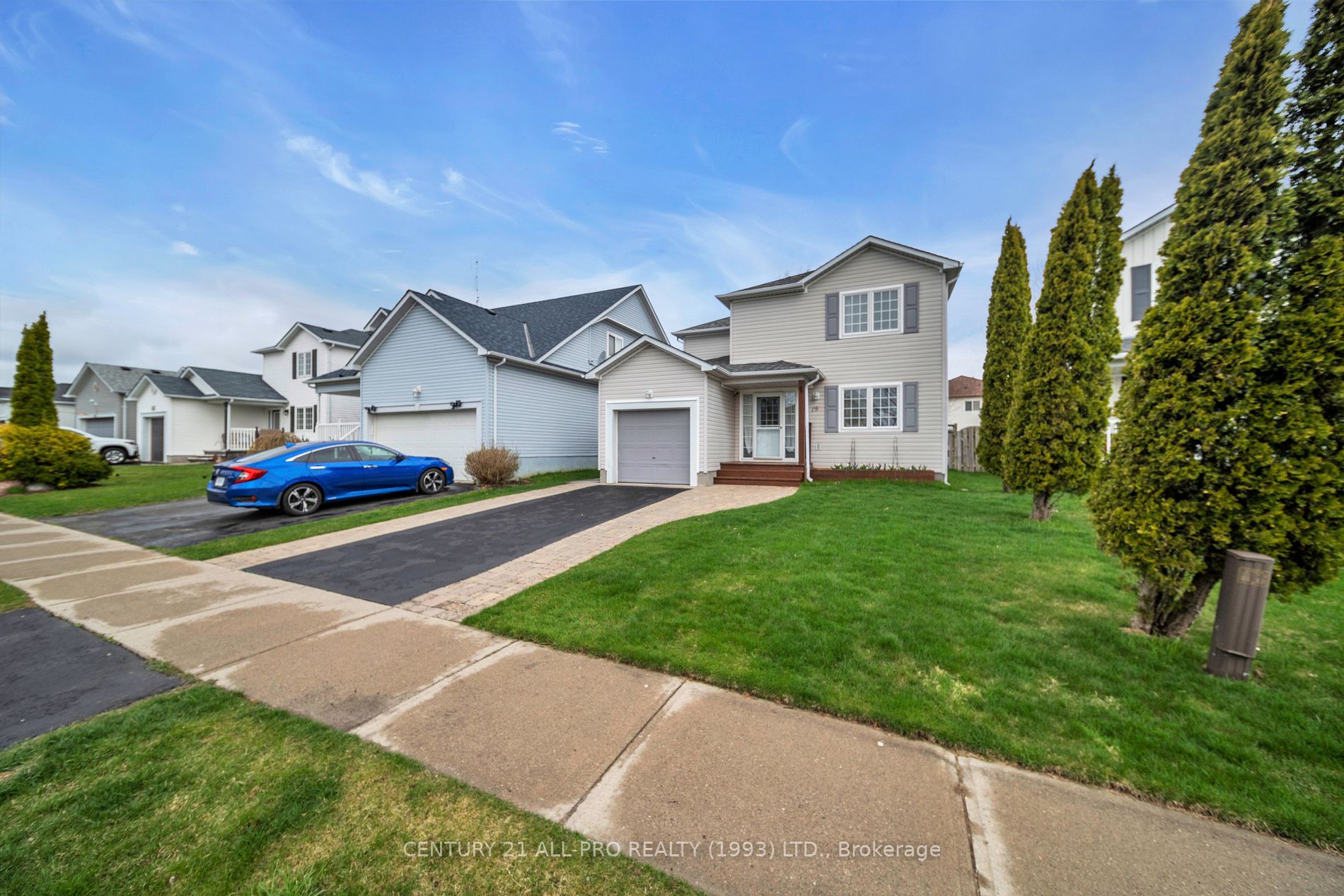 Listing X6037044 - Large Photo # 2