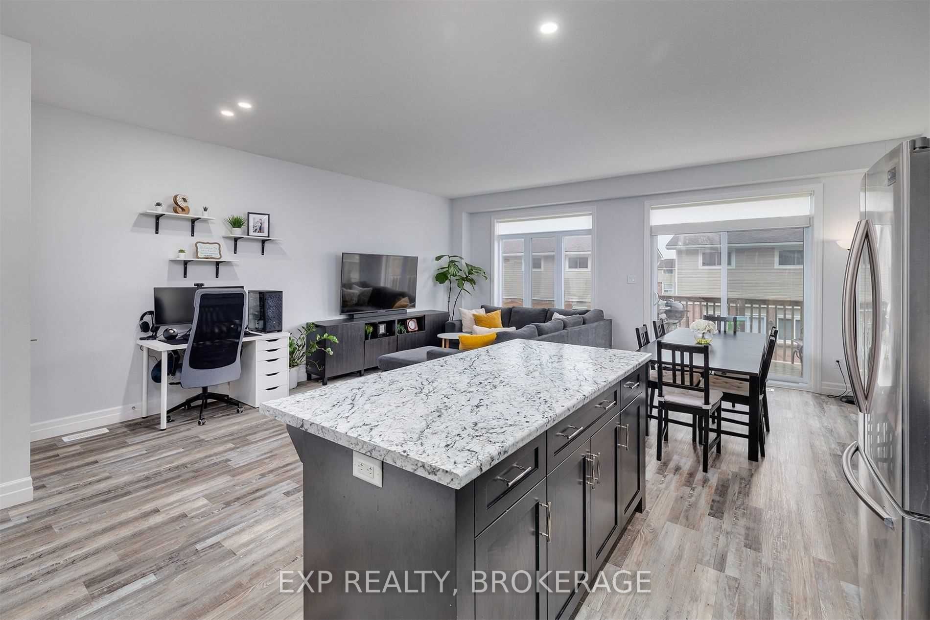 1023 Devonshire Ave, #21