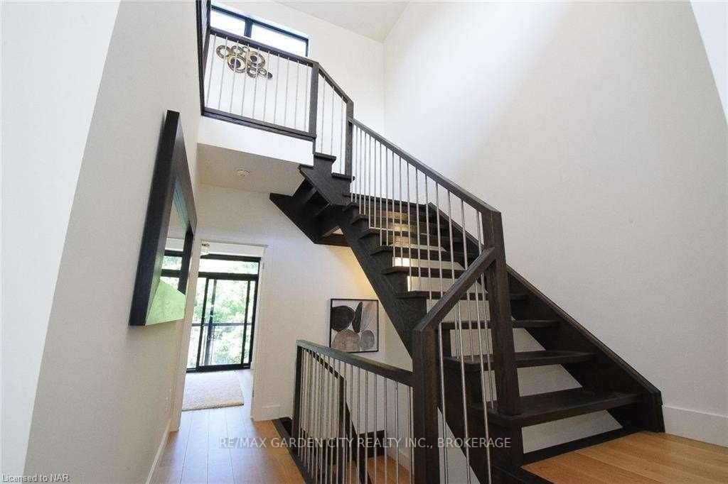 2 Brock Street S, ##5