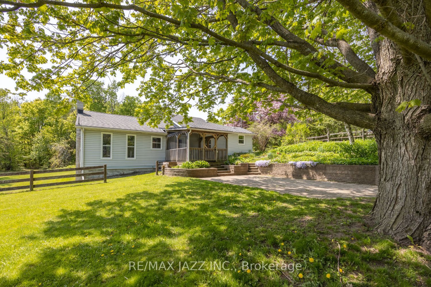 Listing X6038288 - Large Photo # 1