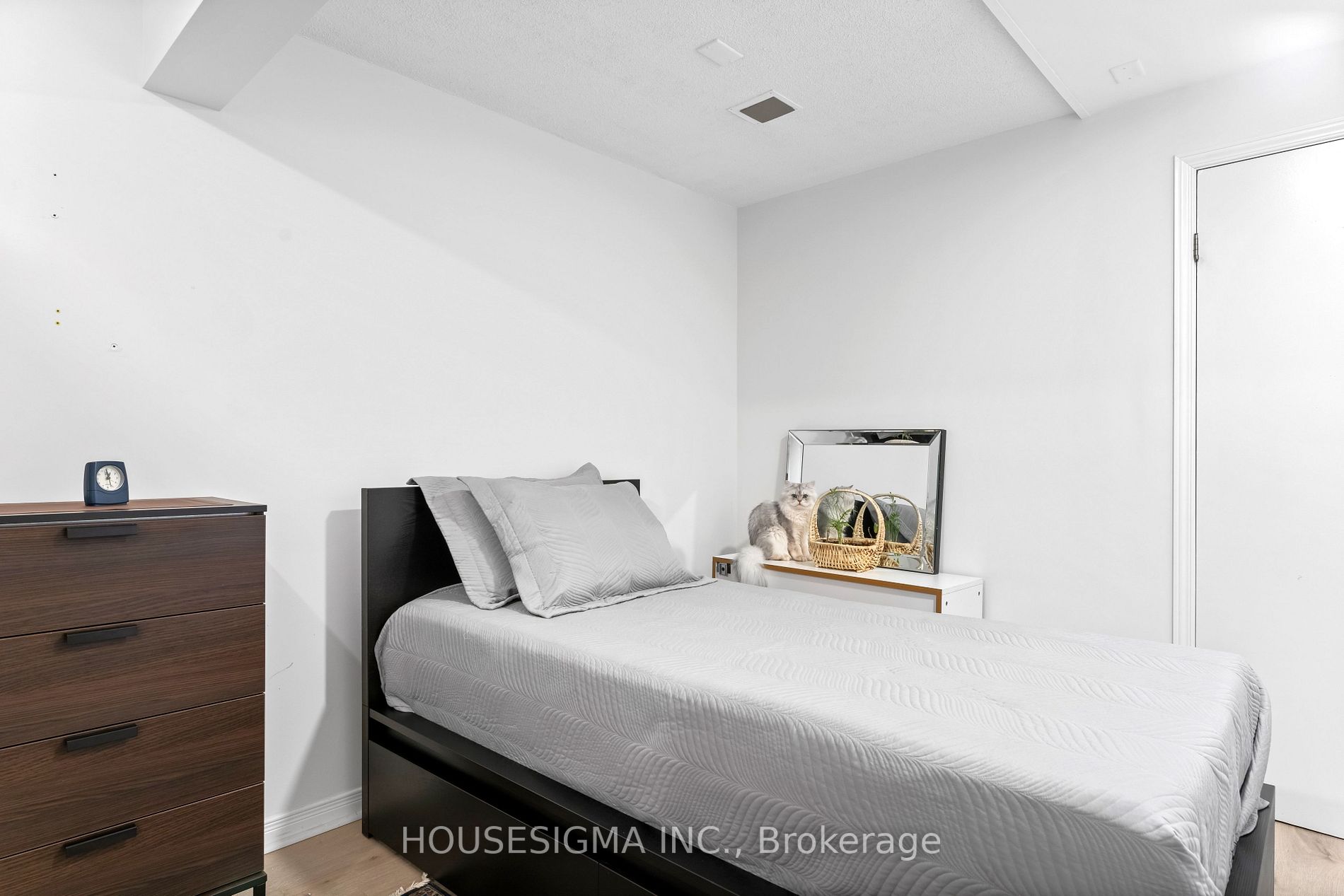 Listing X6038420 - Large Photo # 30
