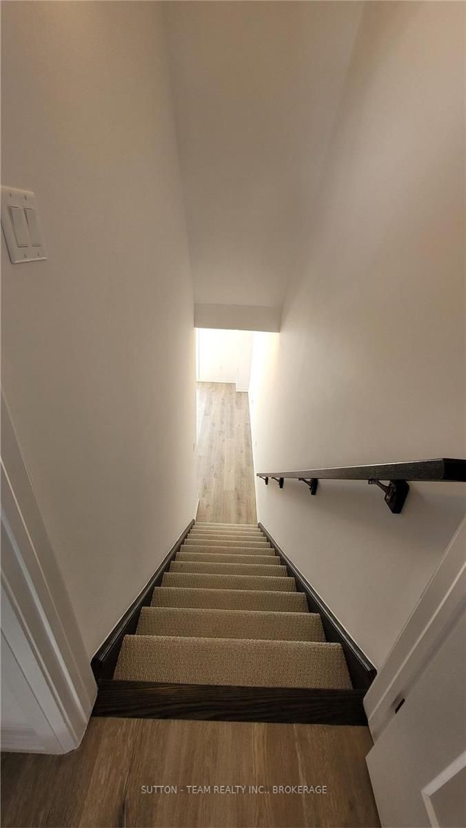 Listing X6039091 - Large Photo # 21
