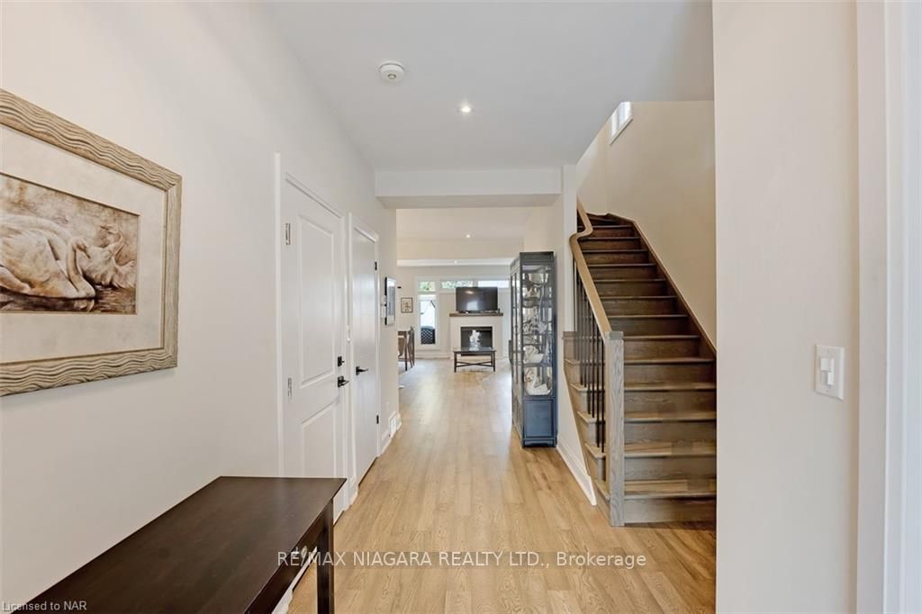 77 B Broadway Ave
