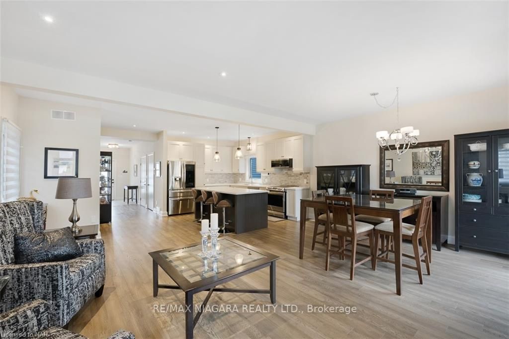 77 B Broadway Ave