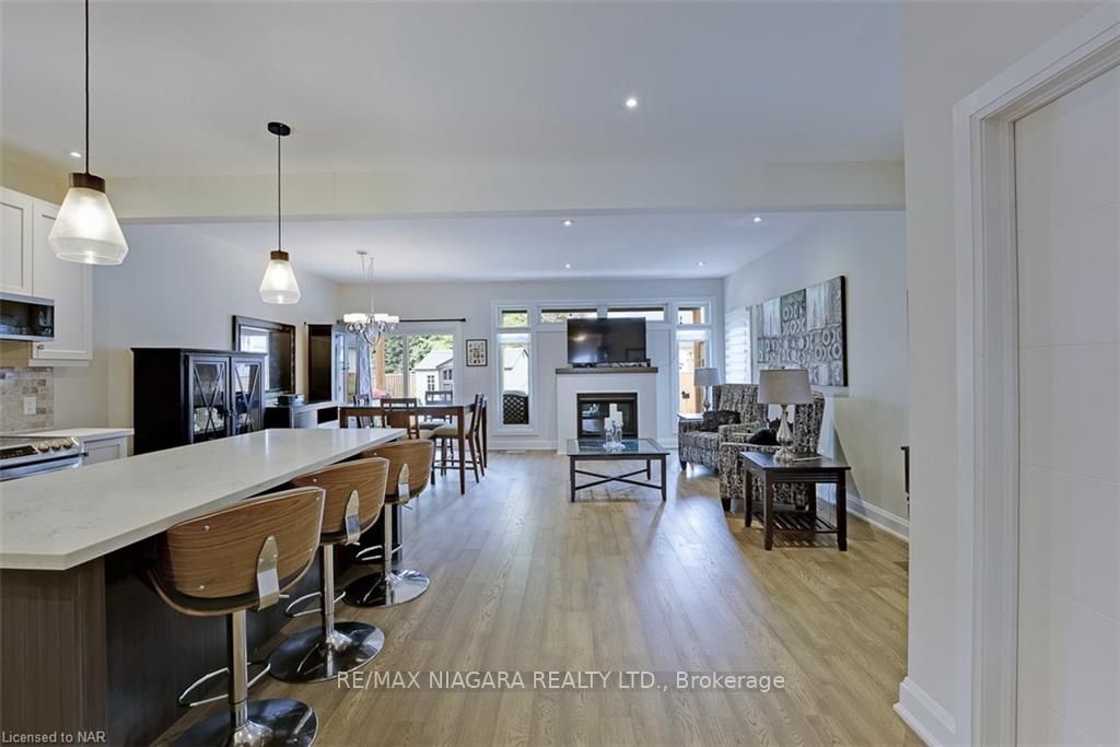 77 B Broadway Ave
