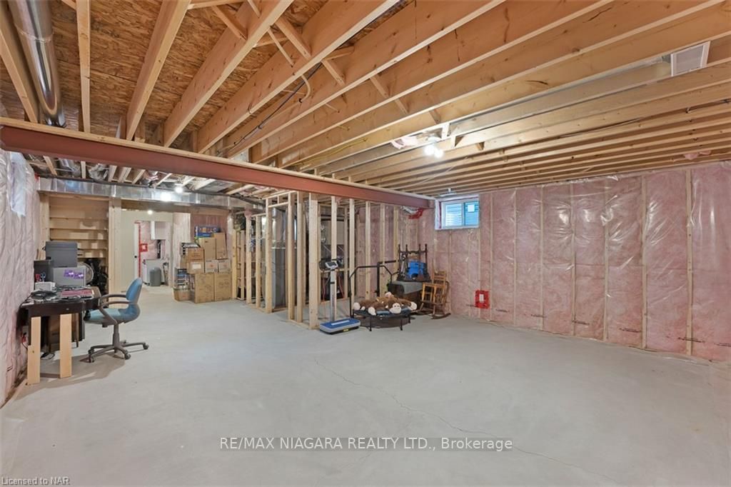 77 B Broadway Ave