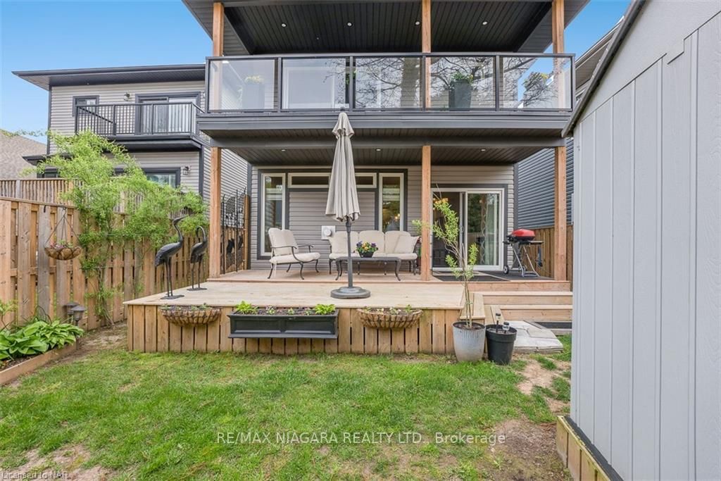 77 B Broadway Ave