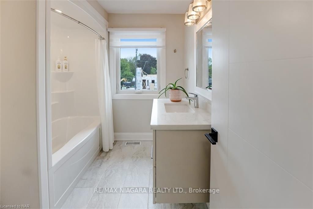 77 B Broadway Ave