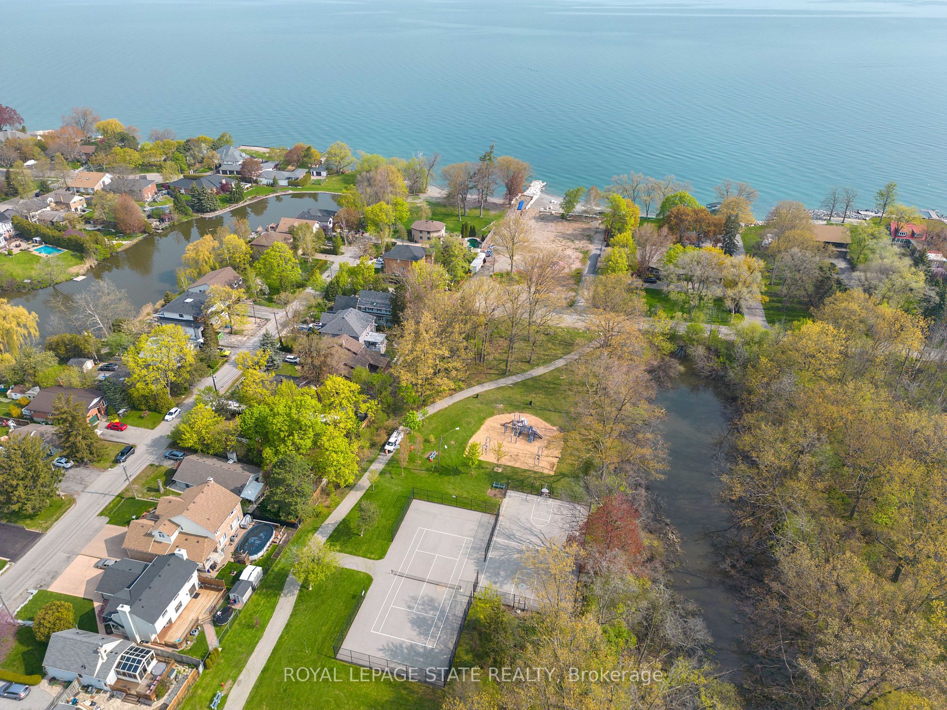 101 Teal Ave