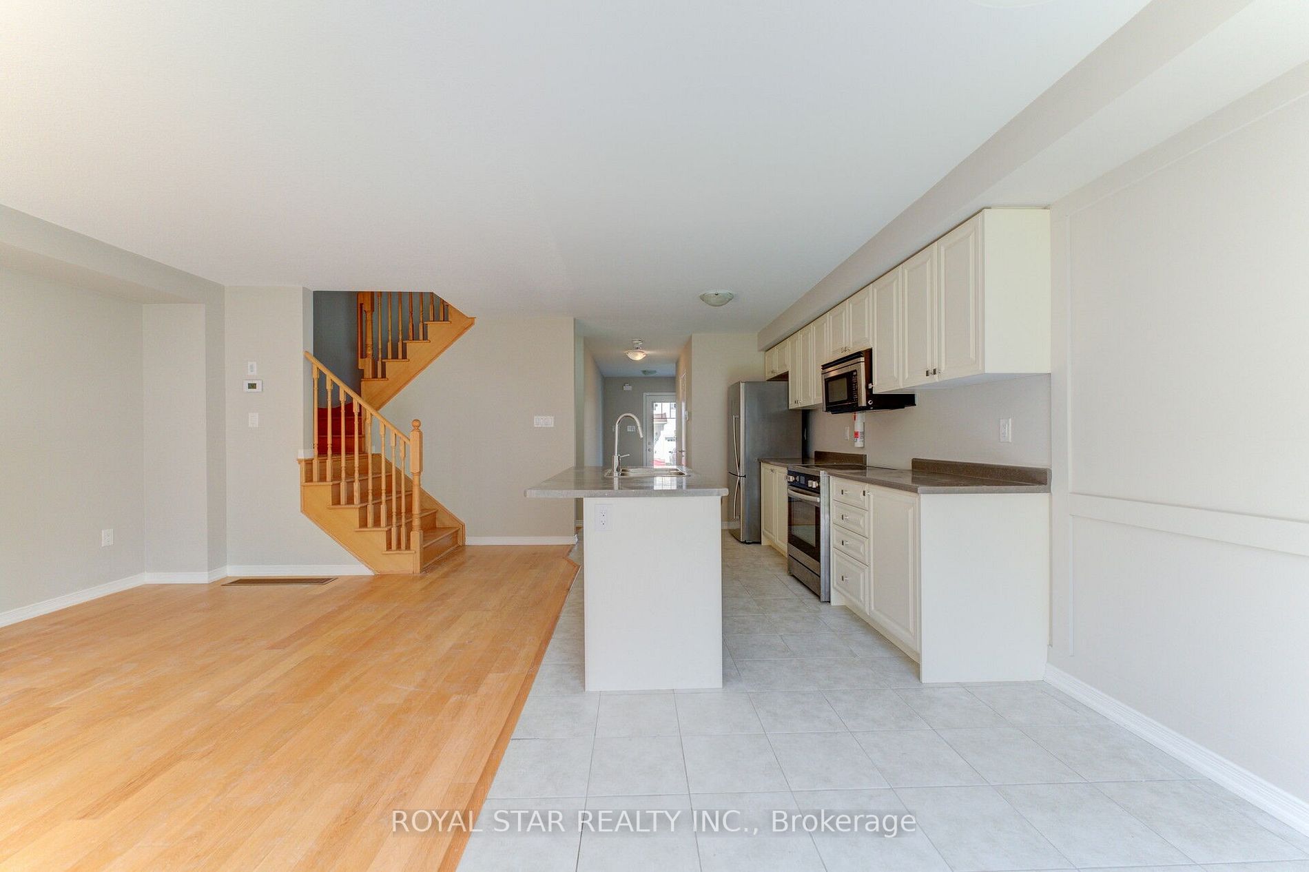 Listing X6039240 - Large Photo # 3