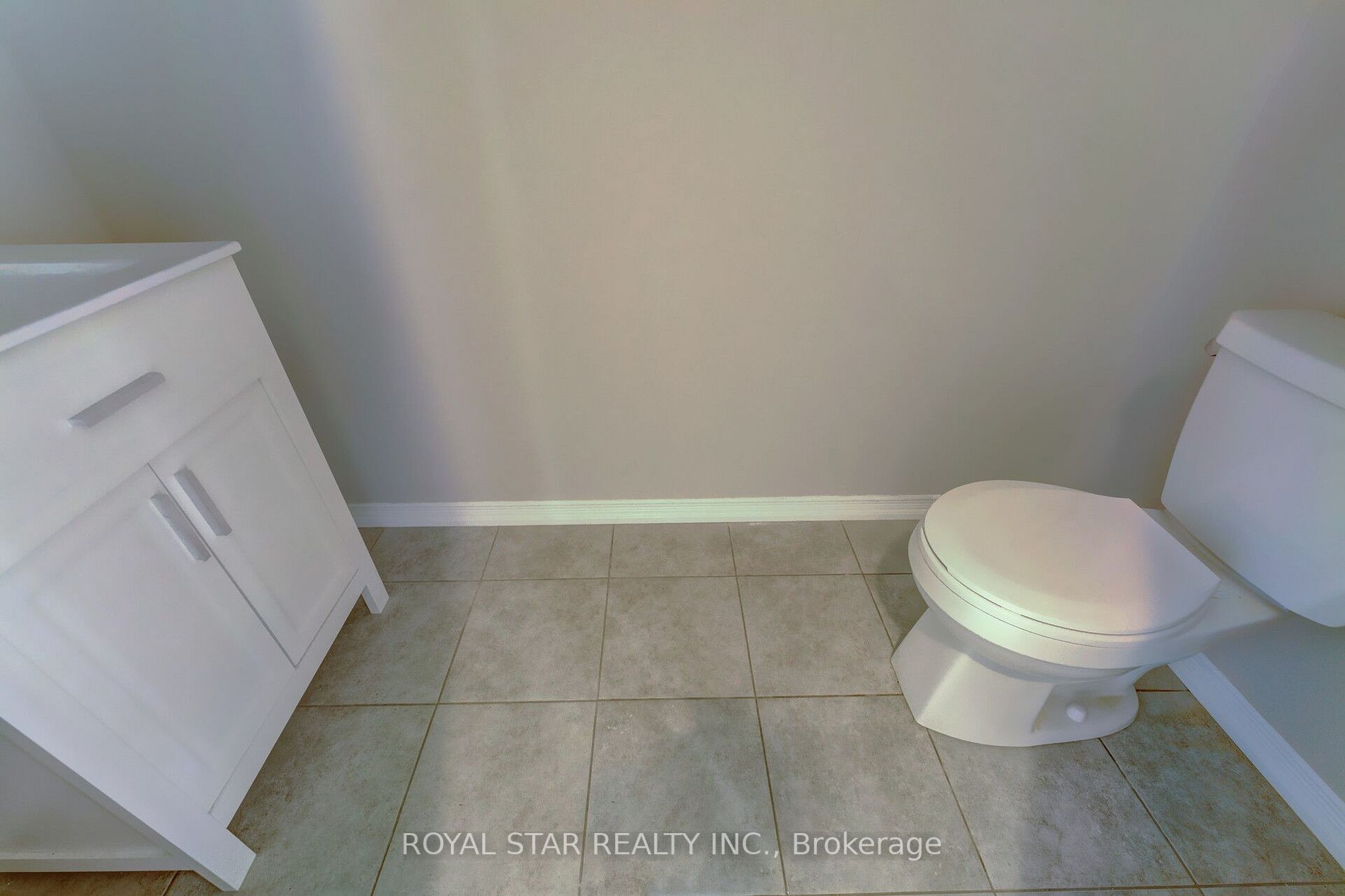 Listing X6039240 - Large Photo # 4