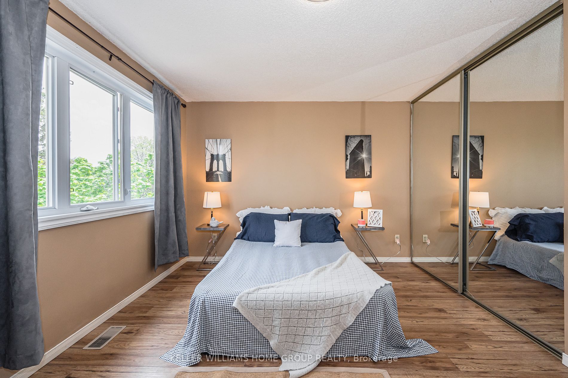 Listing X6039400 - Large Photo # 29