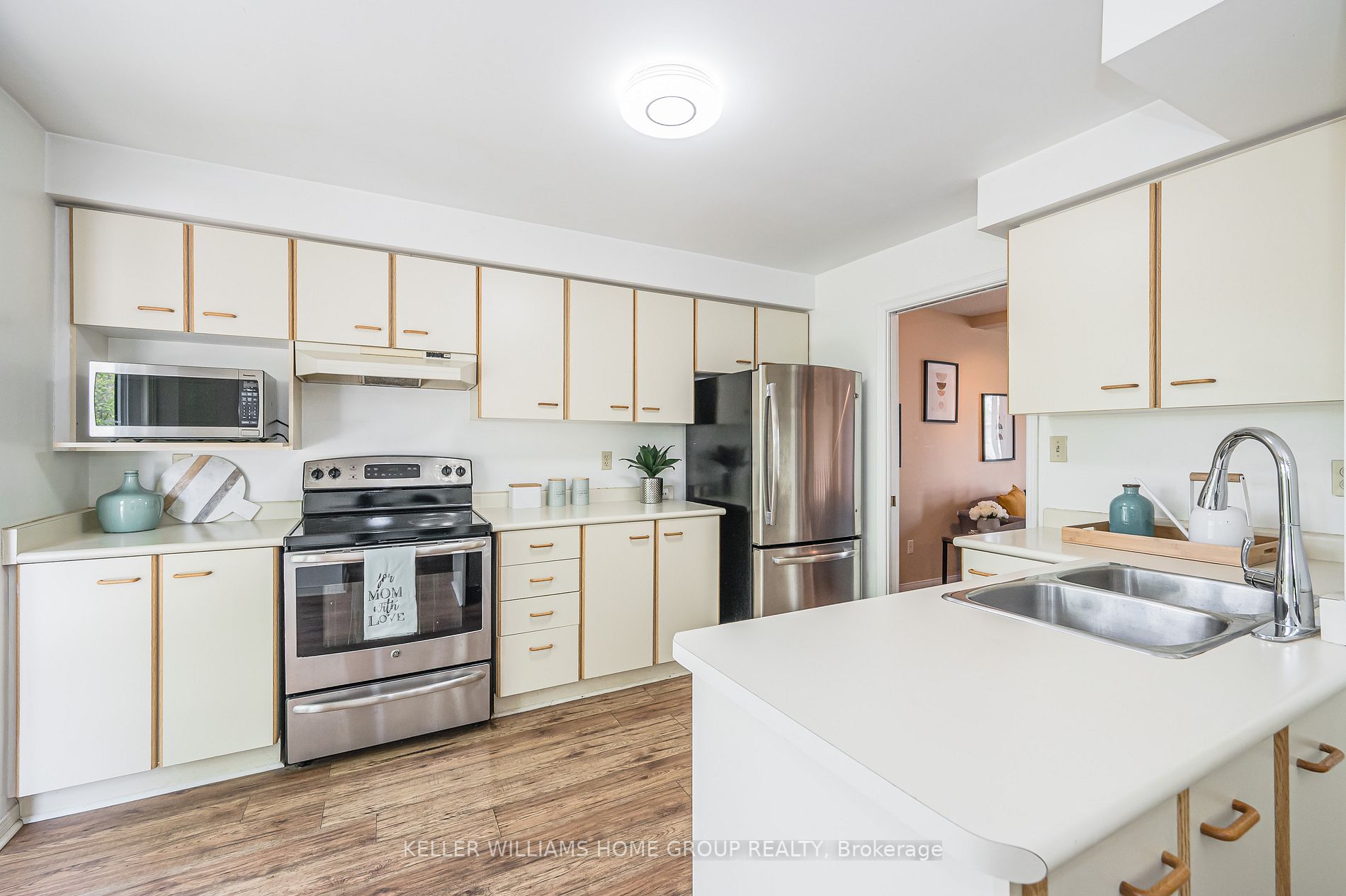 Listing X6039400 - Large Photo # 20