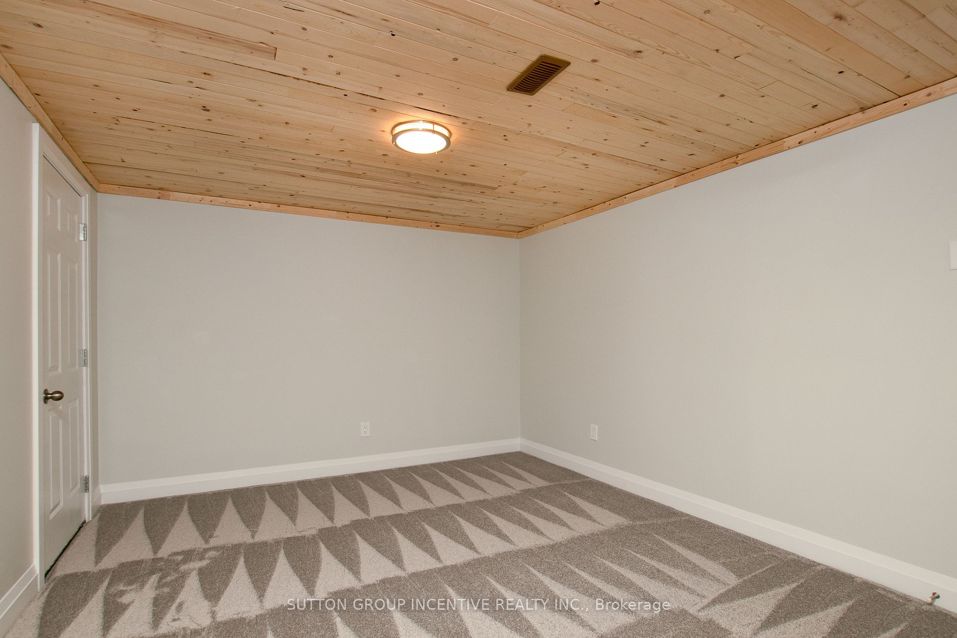 Listing X6039528 - Large Photo # 32