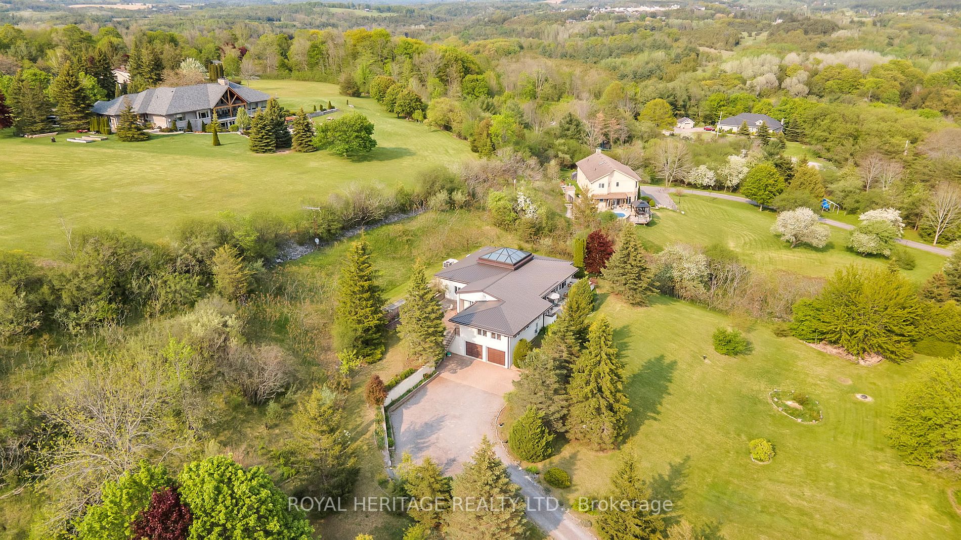 Listing X6040020 - Large Photo # 2