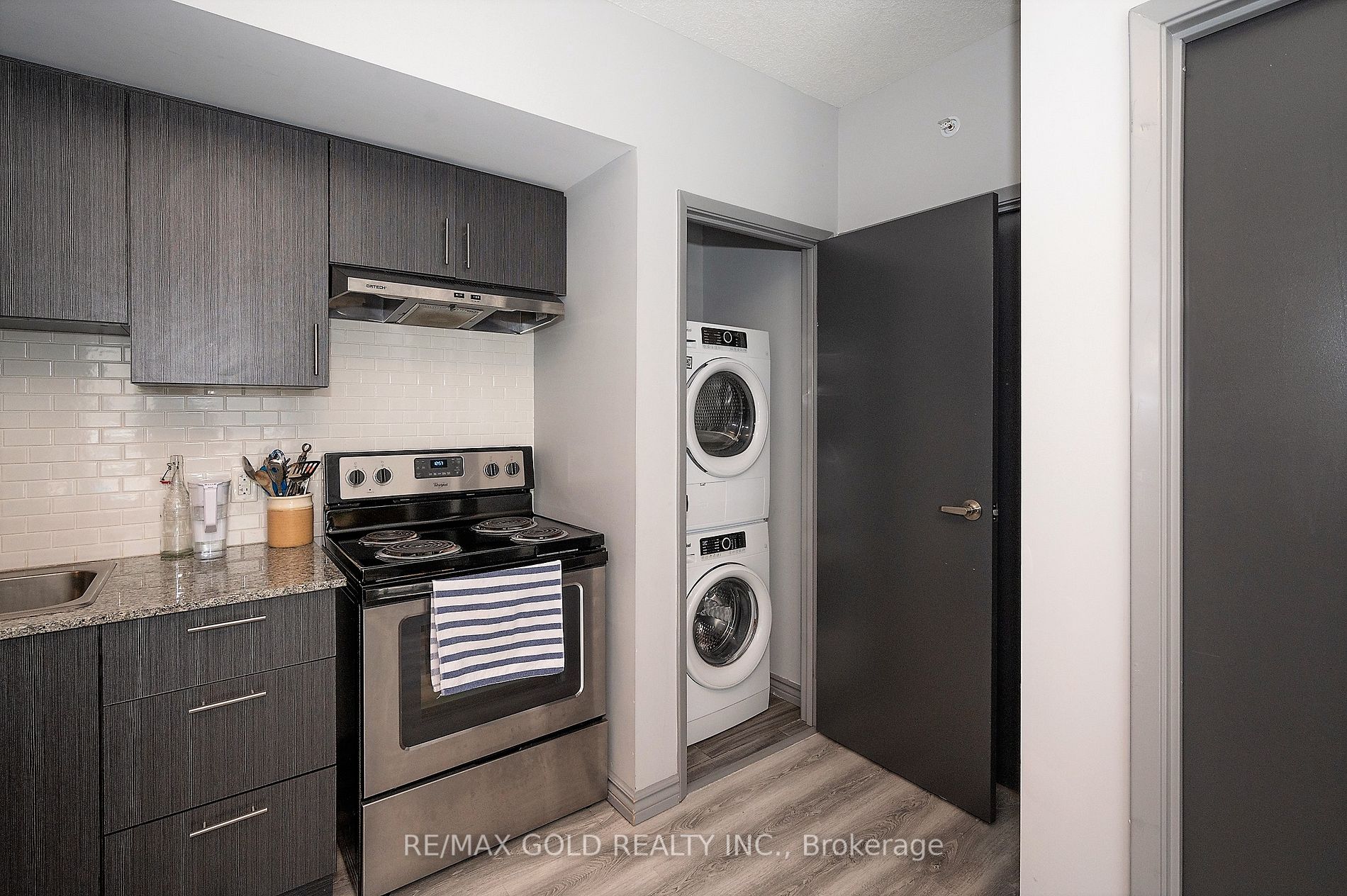 Listing X6040052 - Large Photo # 12