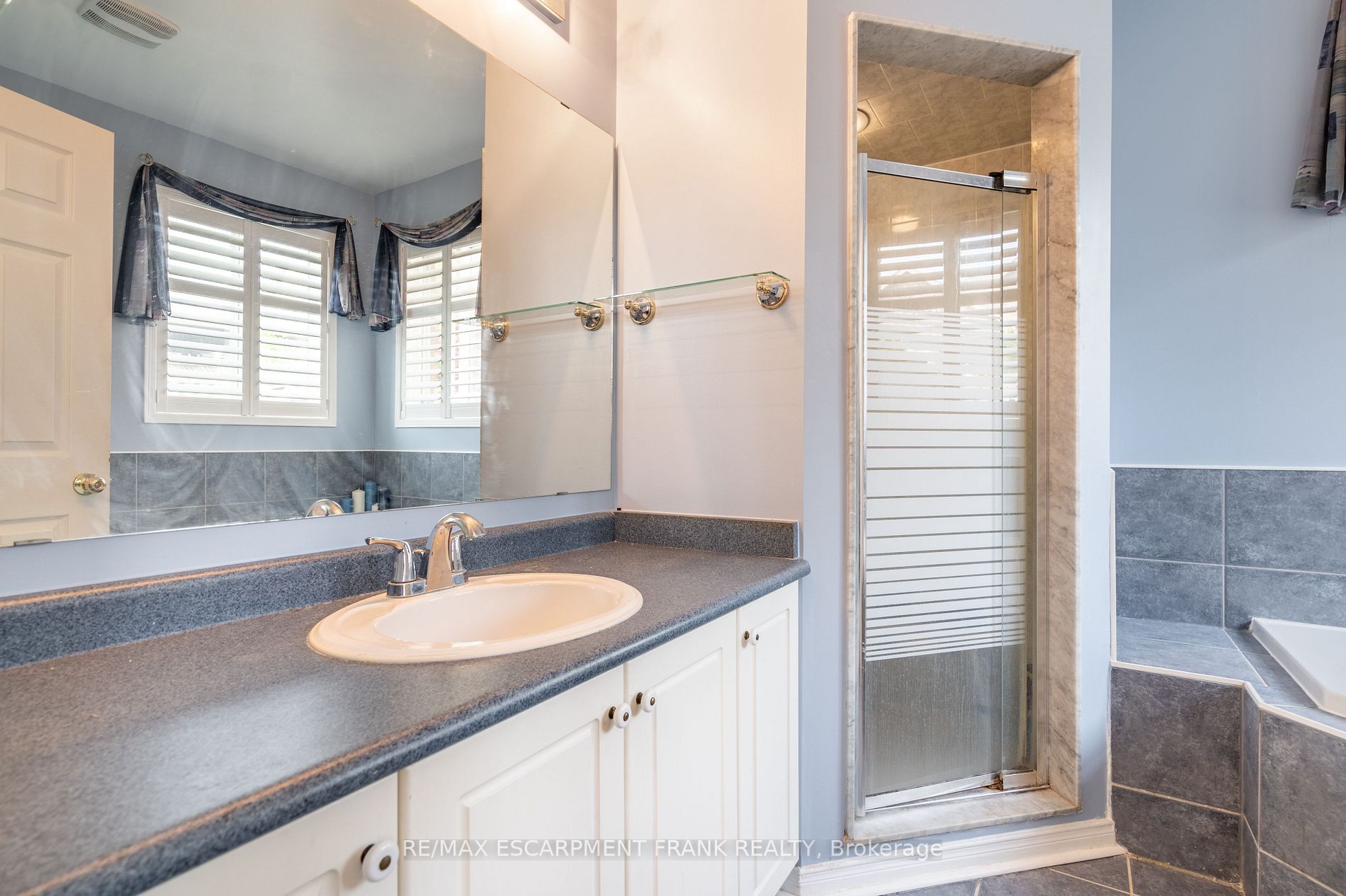 162 Morwick Dr