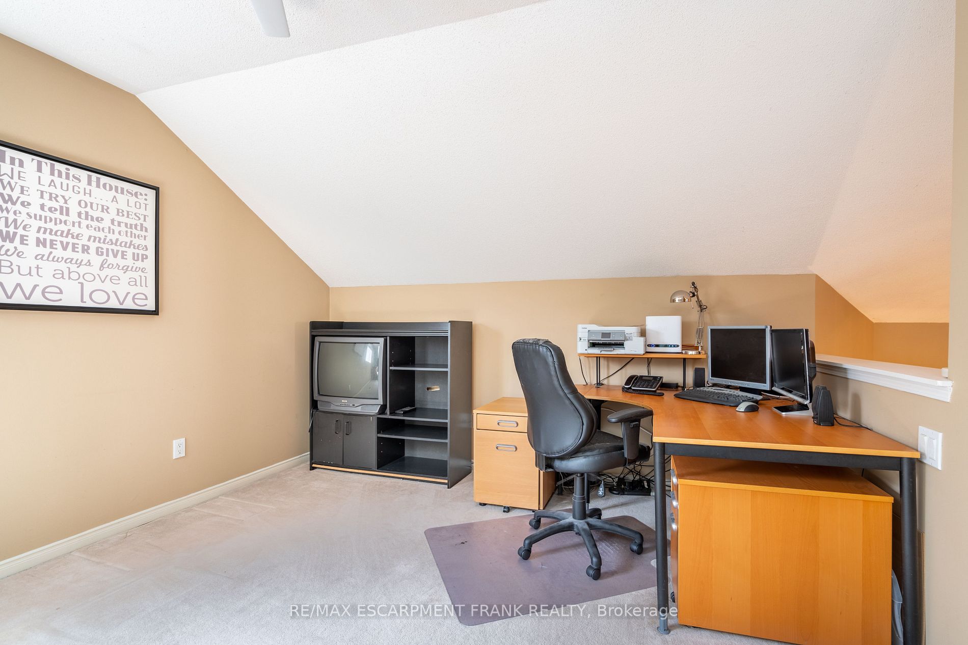 162 Morwick Dr
