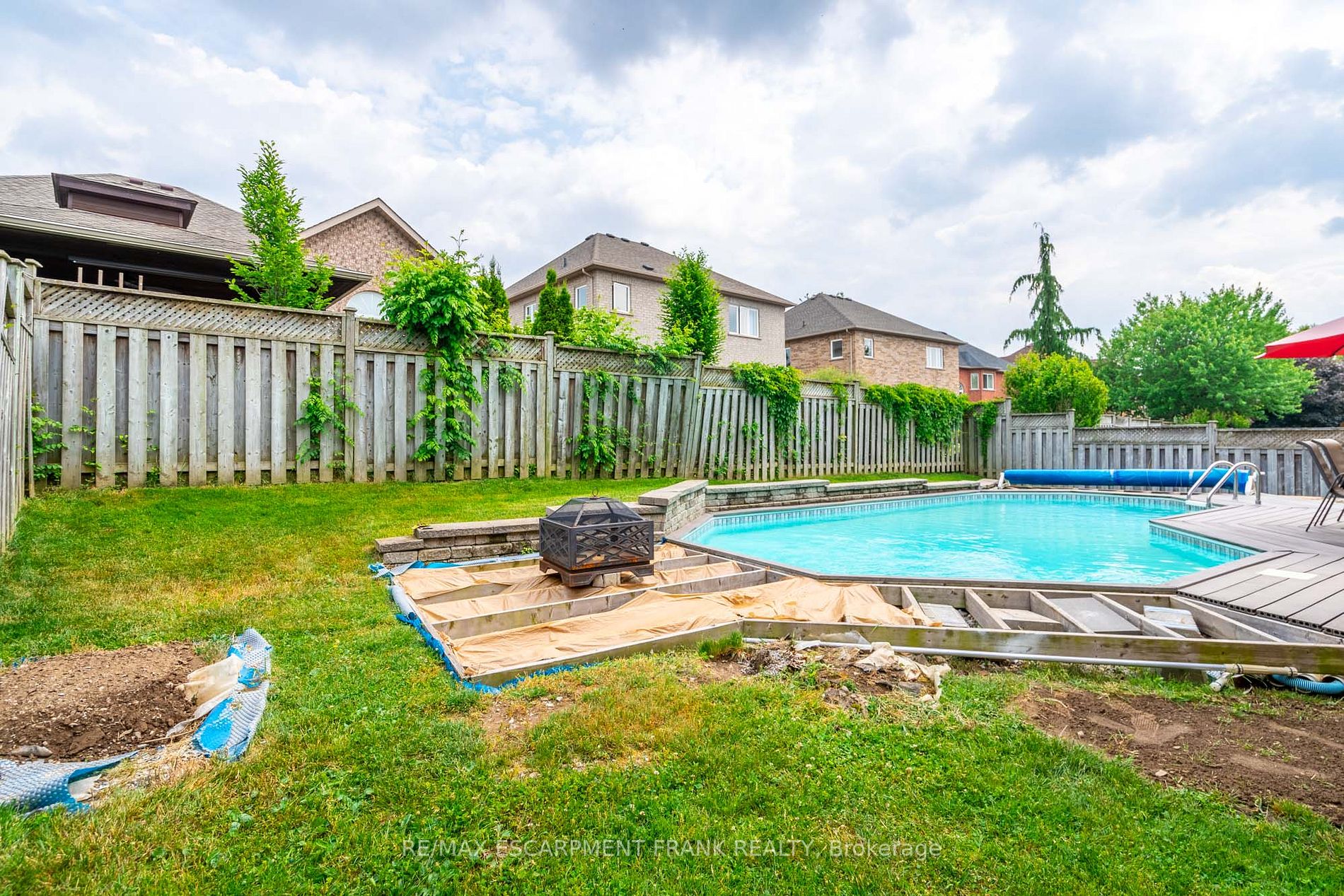 162 Morwick Dr