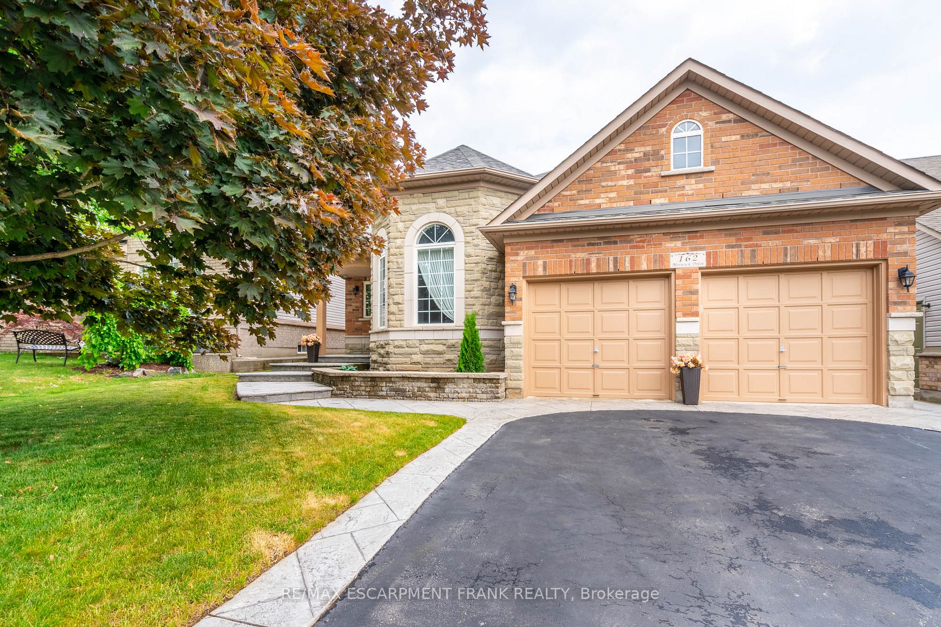 162 Morwick Dr