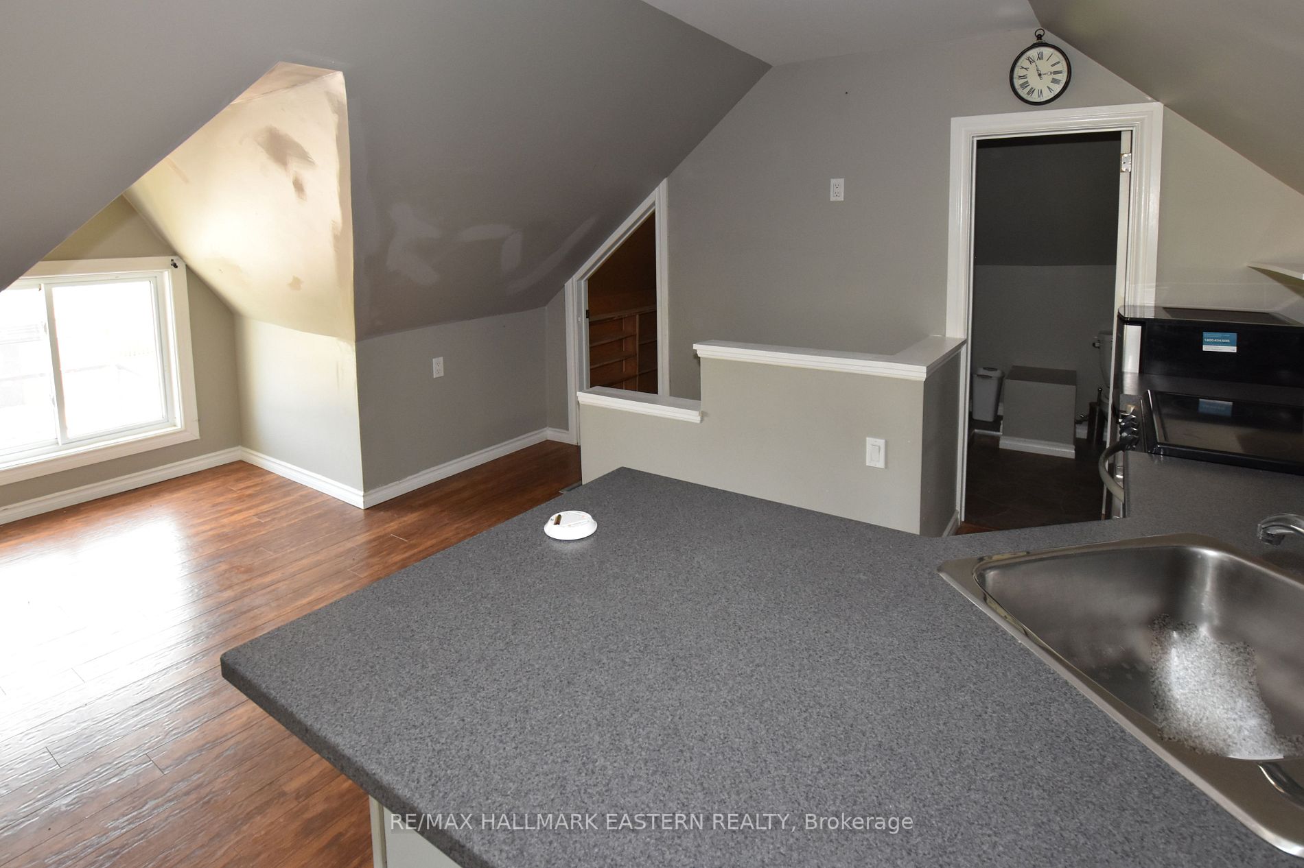 Listing X6040328 - Large Photo # 3