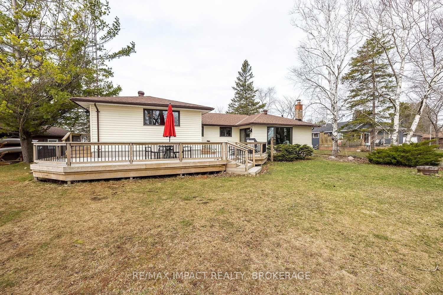 32 Totten Drive