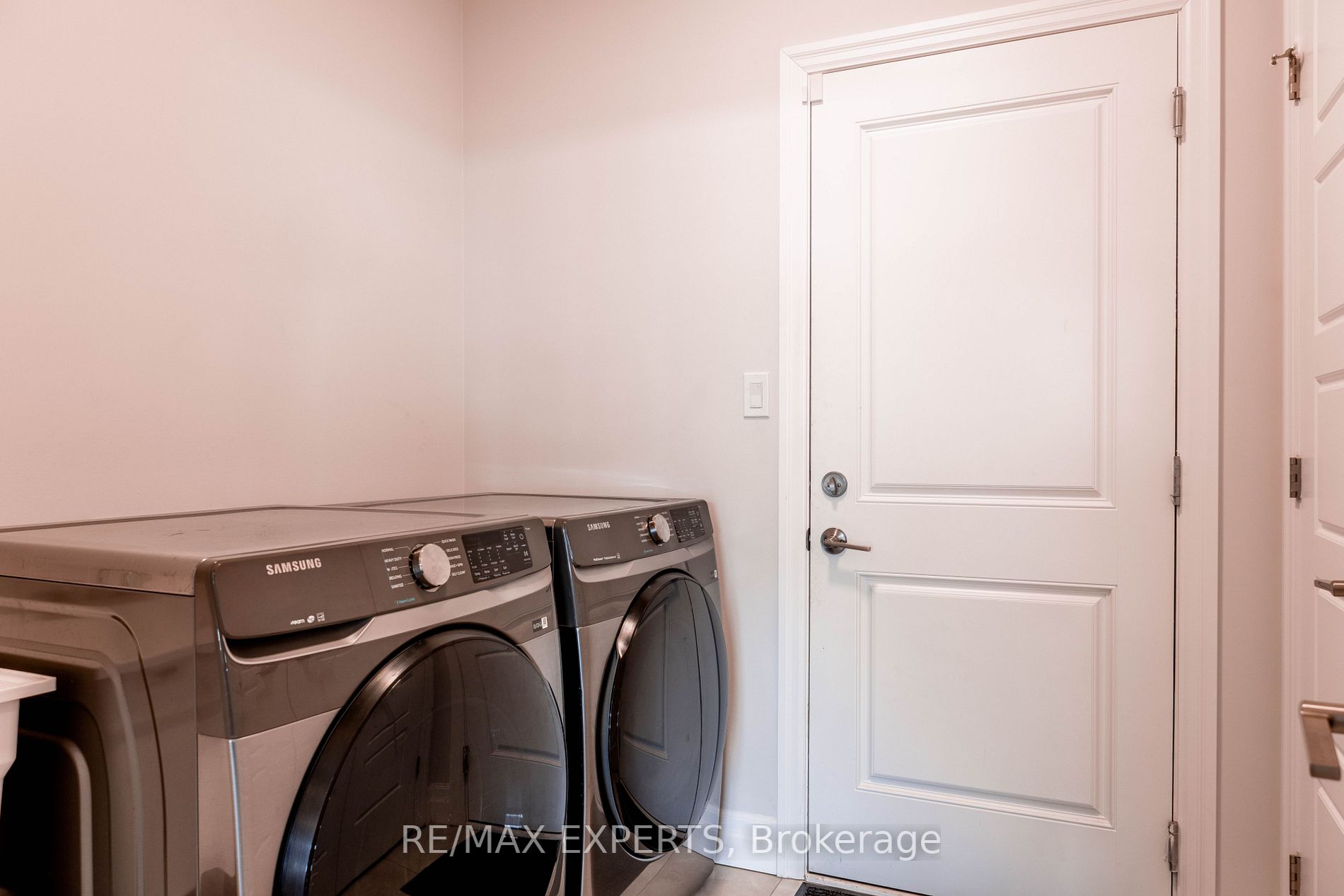 Listing X6040628 - Large Photo # 13