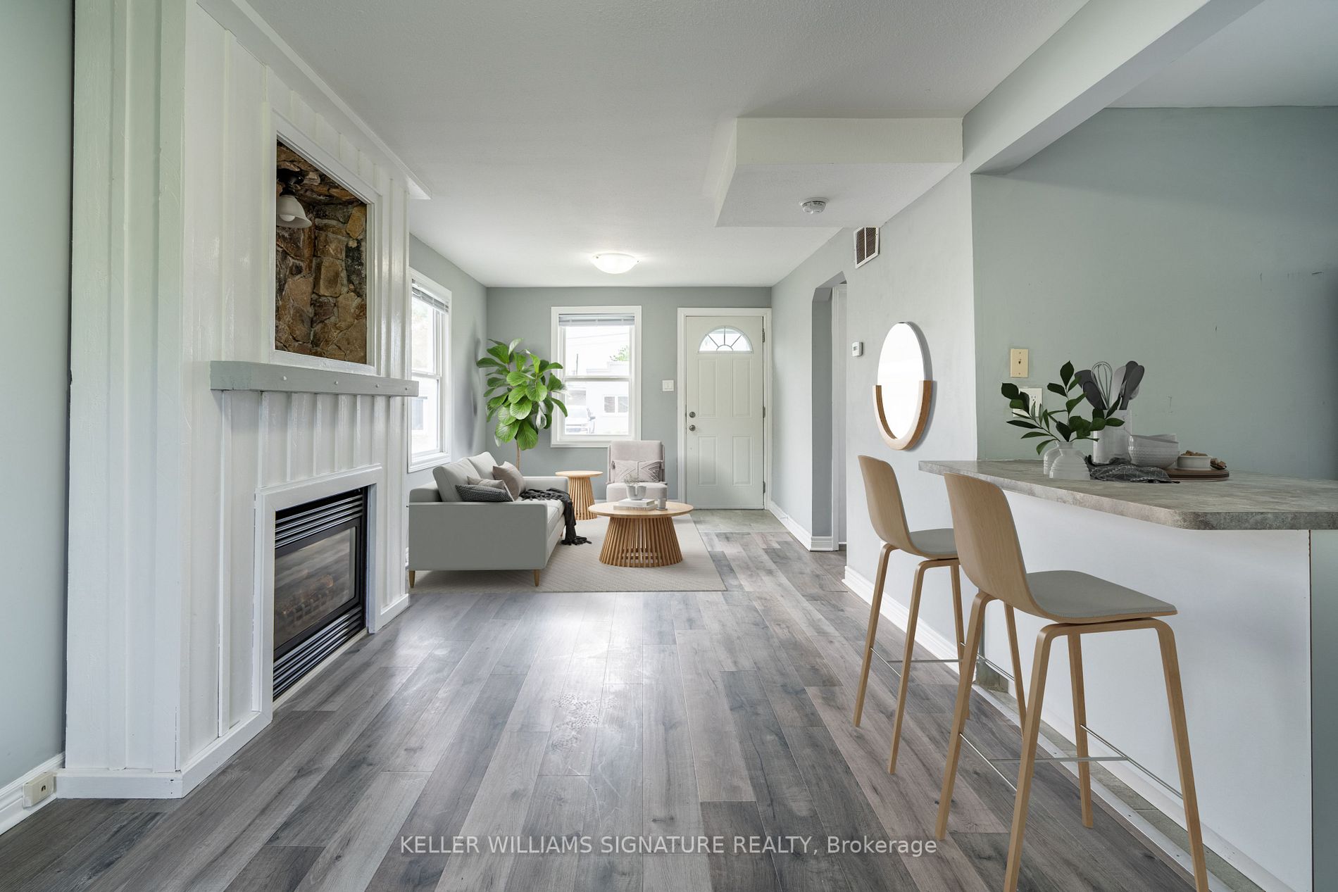 Listing X6041500 - Large Photo # 1