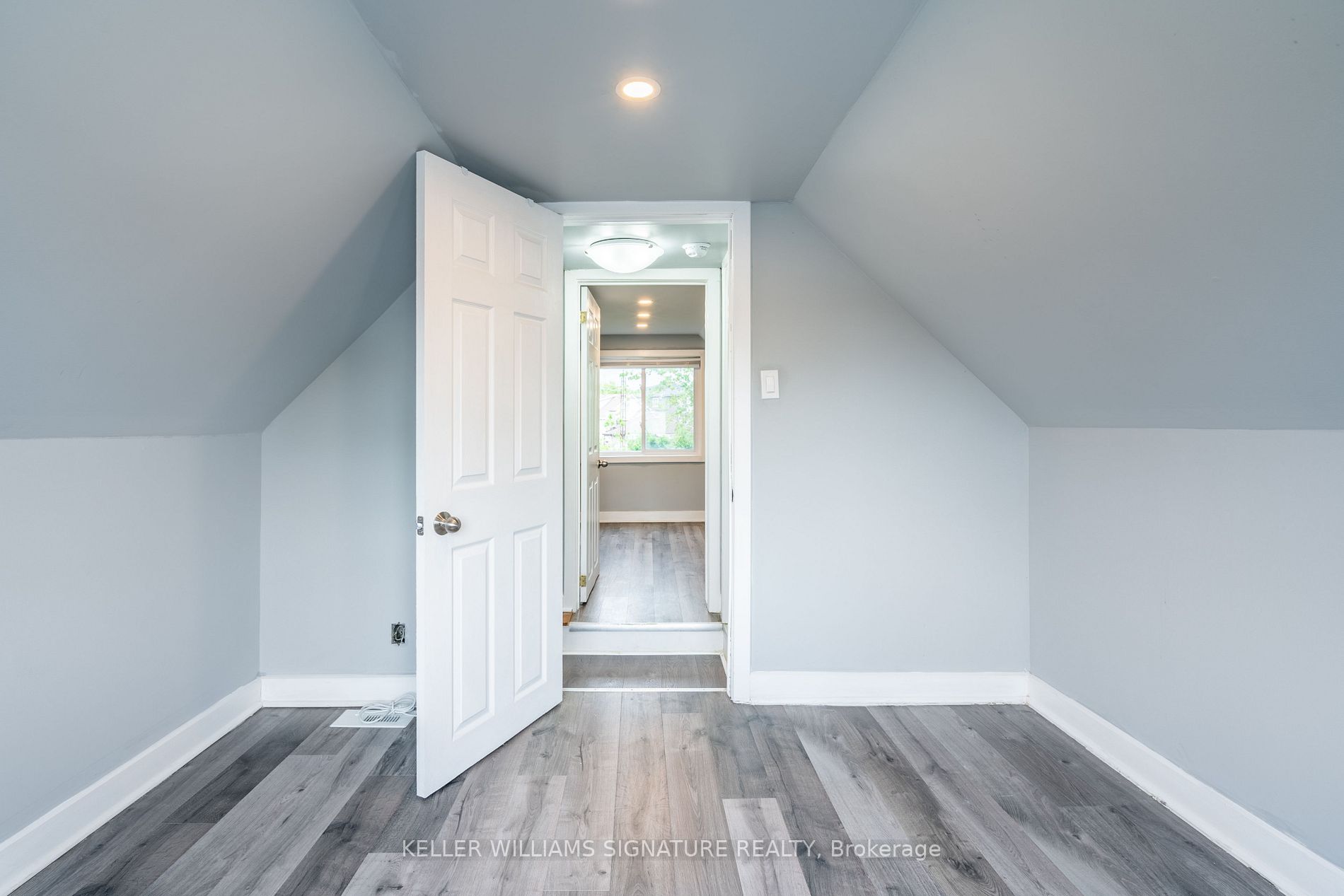 Listing X6041500 - Large Photo # 17
