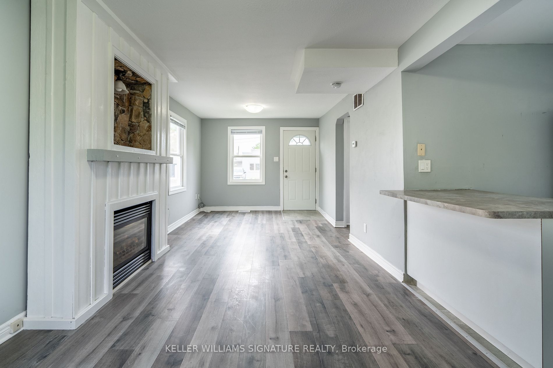 Listing X6041500 - Large Photo # 4