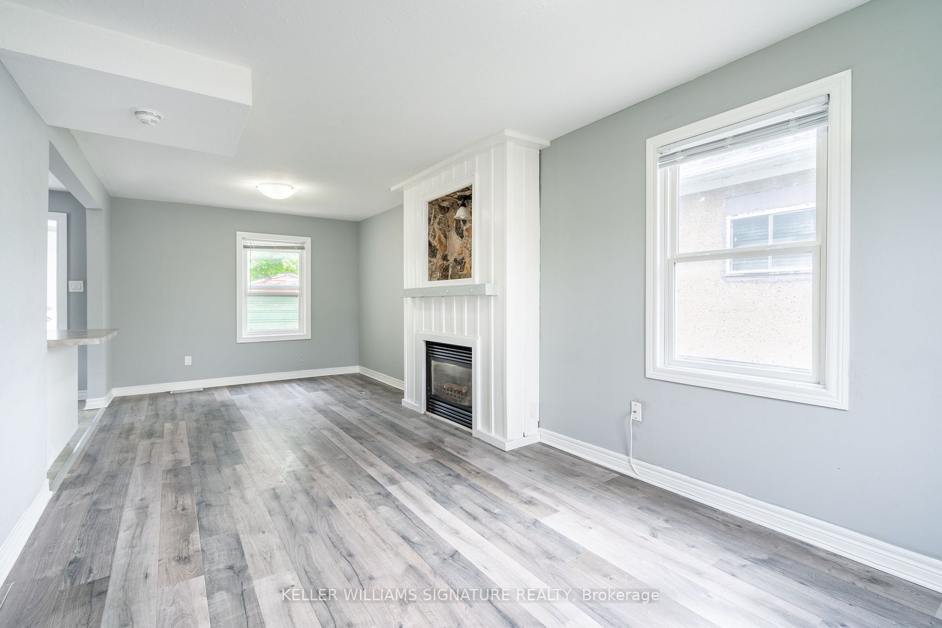 Listing X6041500 - Large Photo # 3
