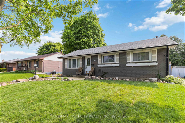 77 Lyndale Cres, Woodstock