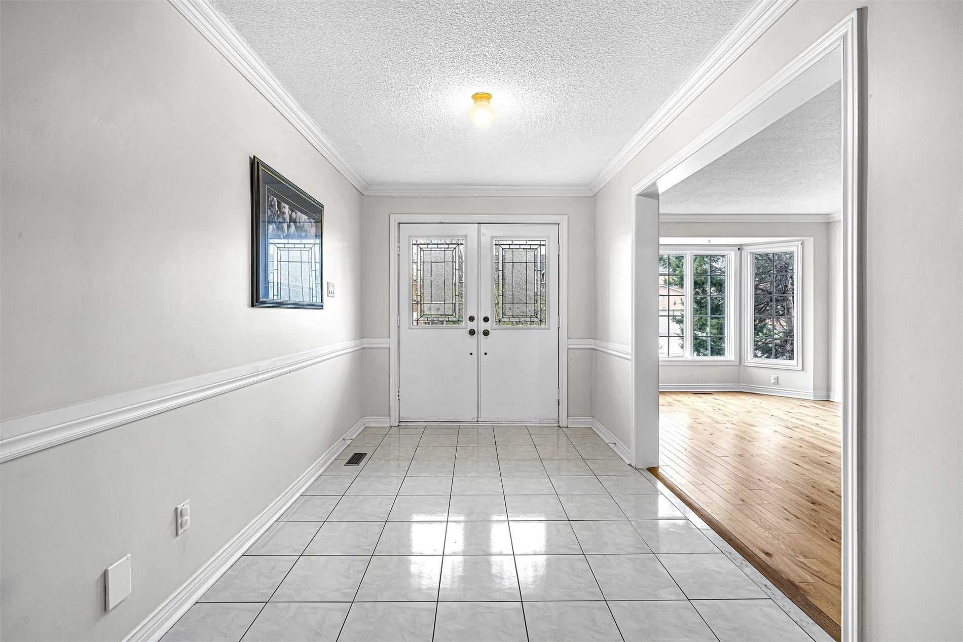 Listing X6042215 - Large Photo # 3