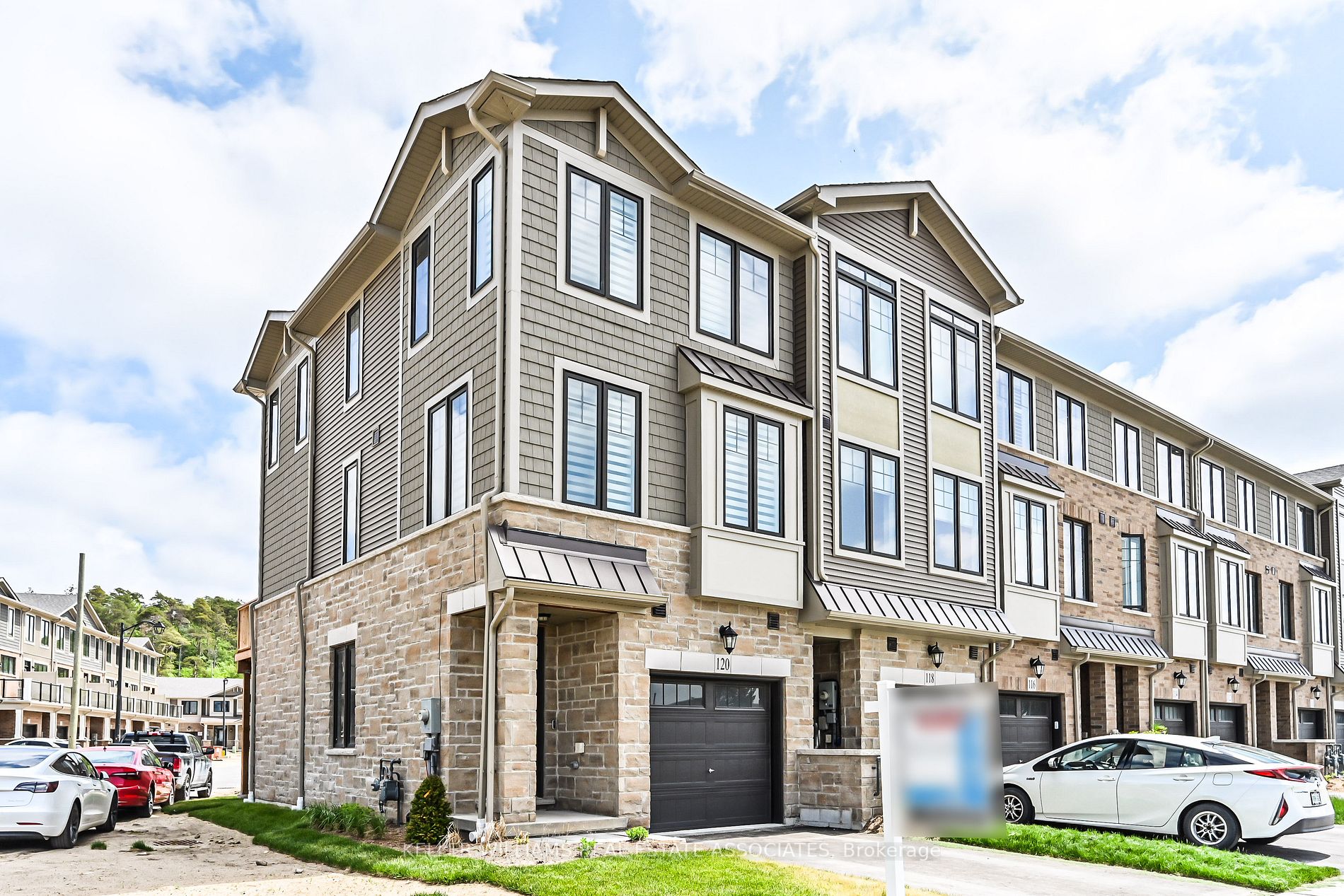 Listing X6042320 - Large Photo # 2