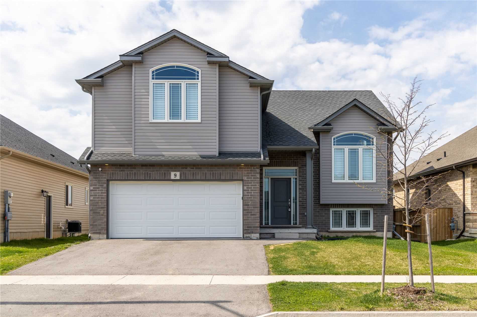 9 Cinnamon St
