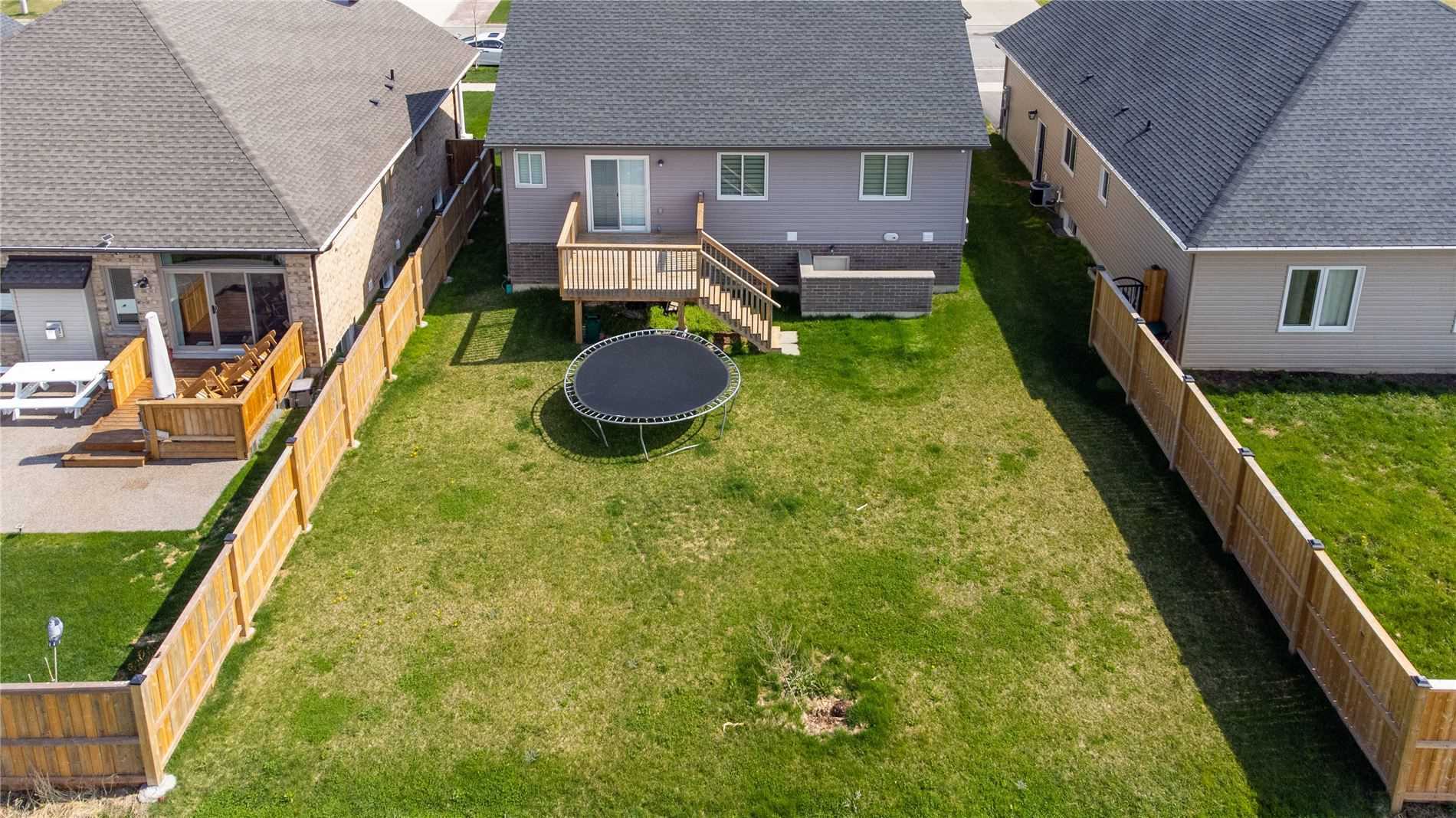 9 Cinnamon St