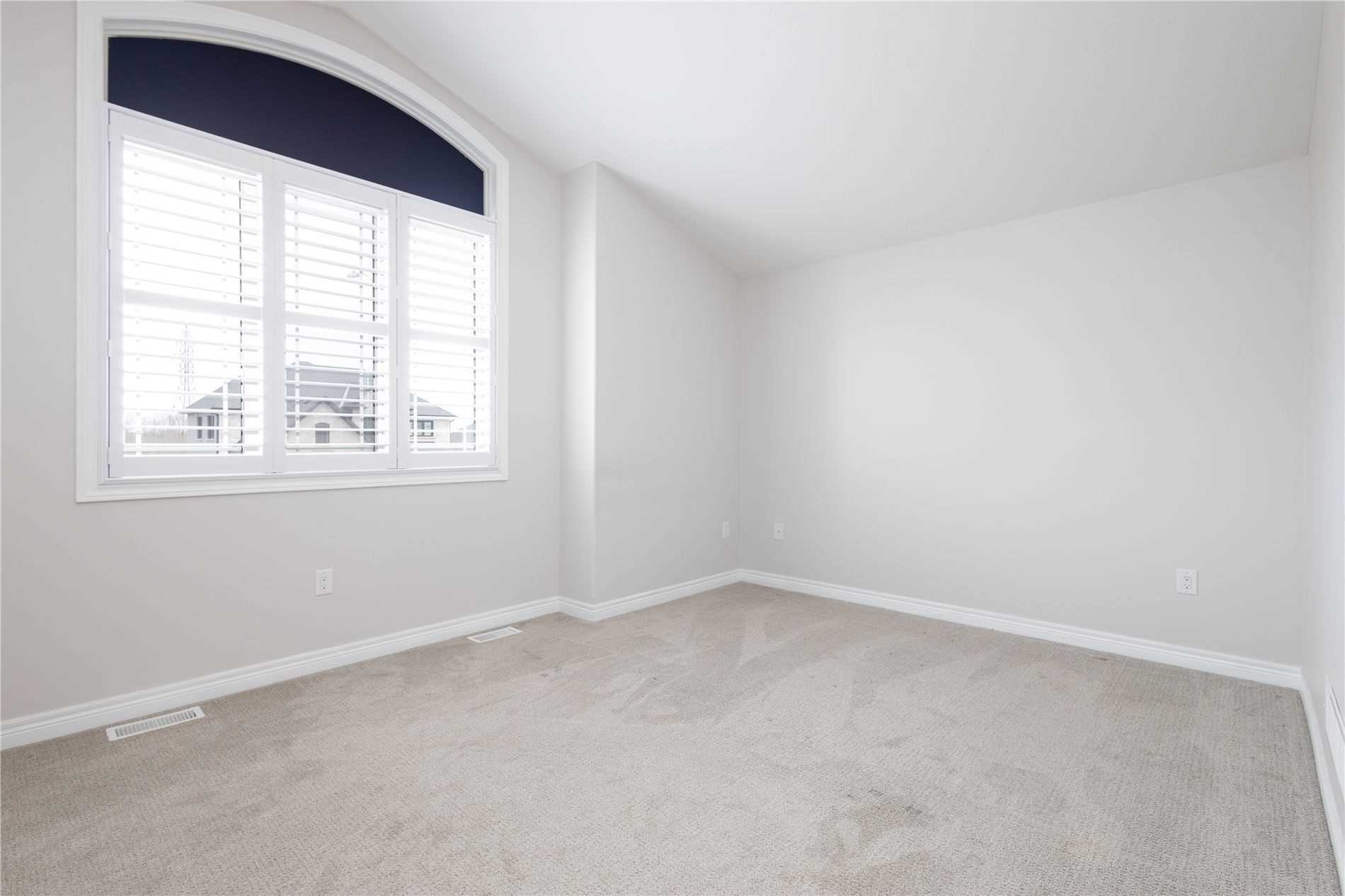 9 Cinnamon St