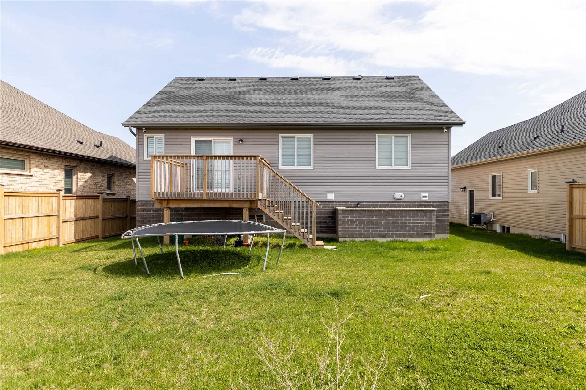9 Cinnamon St