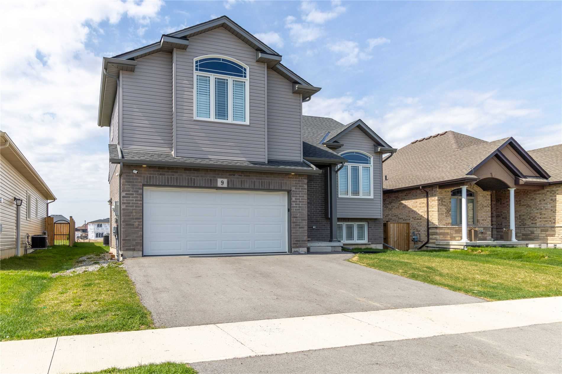 9 Cinnamon St